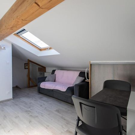 Le Coq Charmant Petit Studio En Centre Ville D'Embrun Ngoại thất bức ảnh