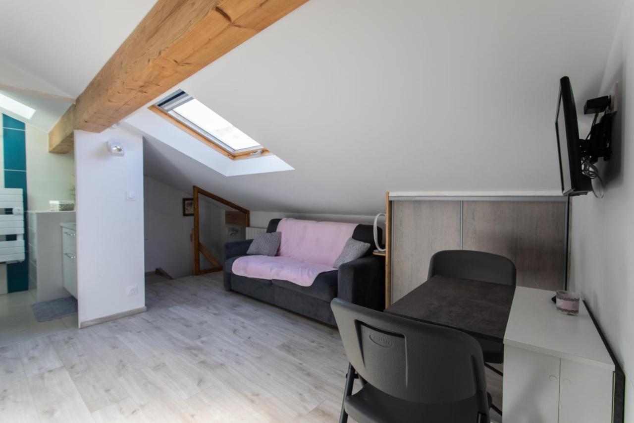 Le Coq Charmant Petit Studio En Centre Ville D'Embrun Ngoại thất bức ảnh